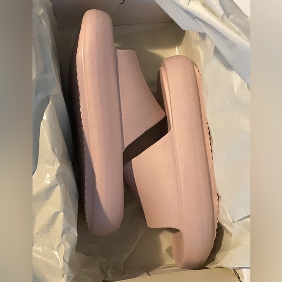 🆕 J-SLIDES Beach “Squish” Platform Pink Slides Sandals BNIB - Picture 6 of 10